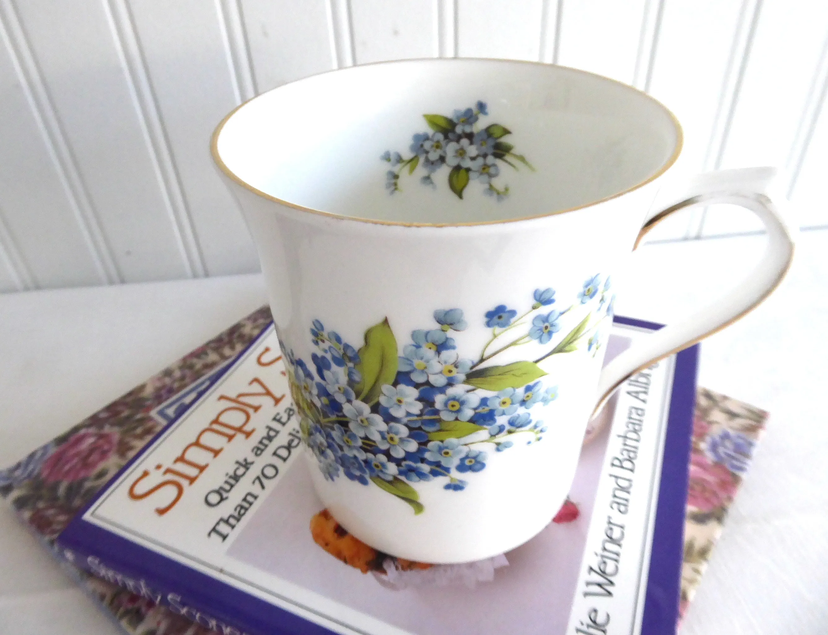 Blue Forget Me Nots Queens Tea Mug Pretty Bouquet English Bone China 1980s