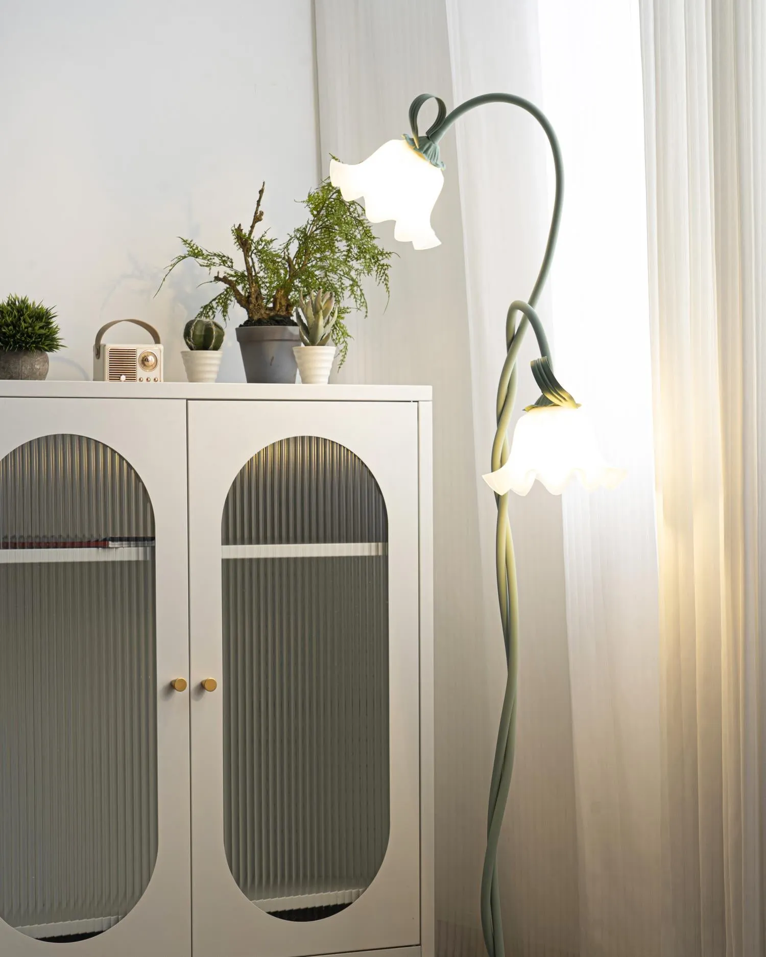 Calla Flowers Floor Lamp