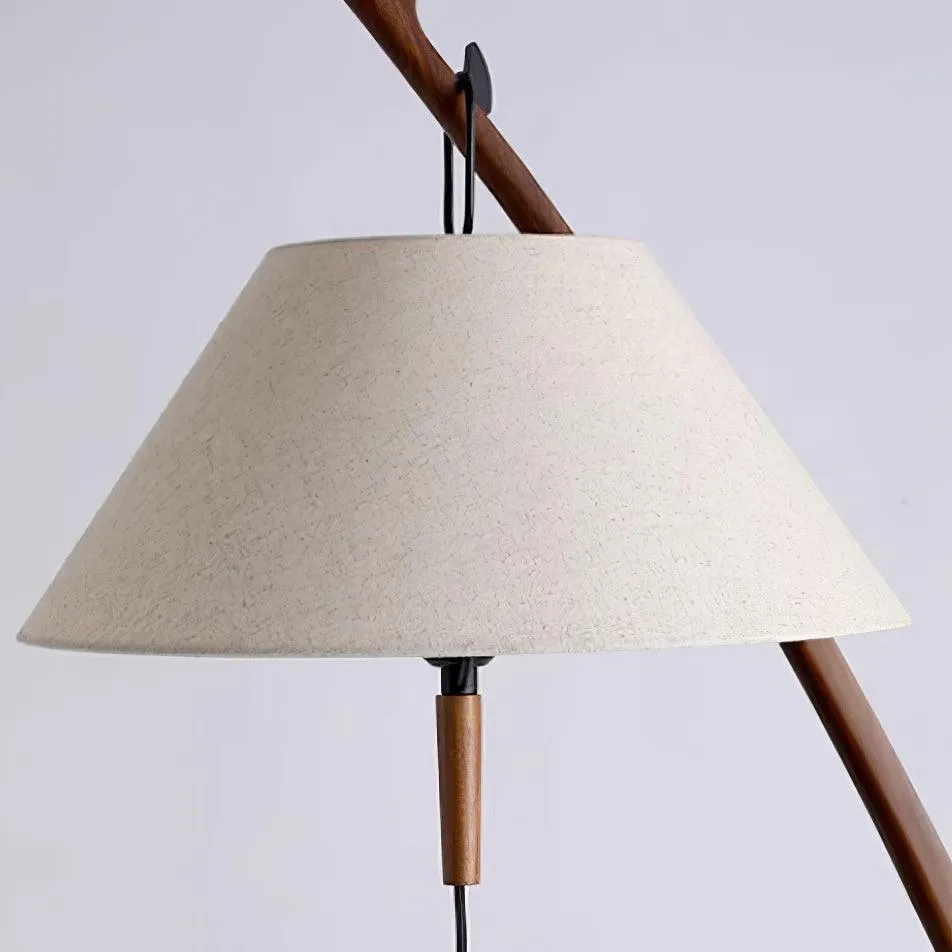 Dornstab Floor Lamp