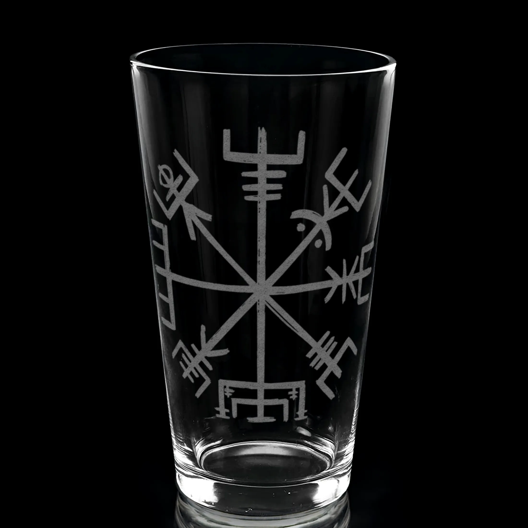 VEGVISIR ICELANDIC RUNE Pint Glass by Lumengrave